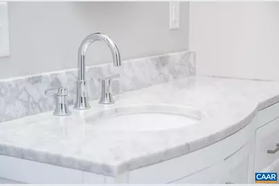 811 Westover Dr, Staunton, VA 24401 - Photo 18