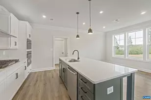 305 Sunbird Ln, Waynesboro, VA 22980 - Photo 24