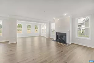 305 Sunbird Ln, Waynesboro, VA 22980 - Photo 12