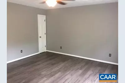 1388 5th St #APT C, Waynesboro, VA 22980 - Photo 4