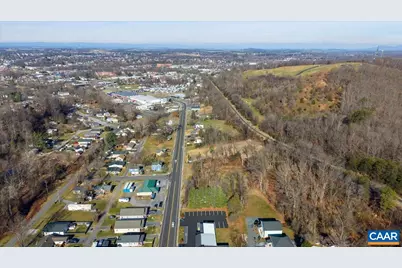 1357 E Main St, Waynesboro, VA 22980 - Photo 10