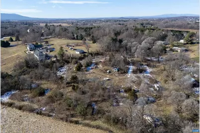 2024 Baylor Ave, Waynesboro, VA 22980 - Photo 4