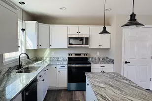 202 Robinhood Rd, Staunton, VA 24401 - Photo 18