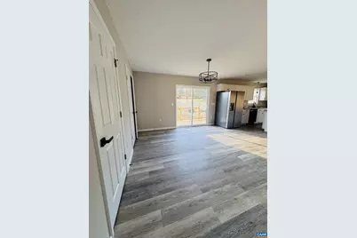 202 Robin Hood Rd, Staunton, VA 24401 - Photo 26