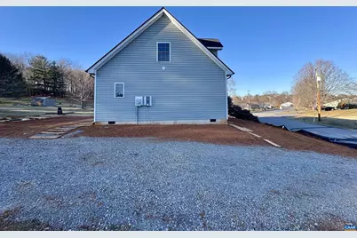 202 Robin Hood Rd, Staunton, VA 24401 - Photo 60