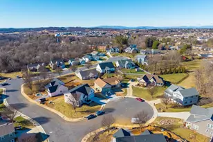 1004 High Point Ct, Waynesboro, VA 22980 - Photo 4