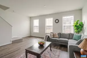 104 Mapleshire Ct, Waynesboro, VA 22980 - Photo 4