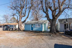 628 N Augusta Ave, Waynesboro, VA 22980 - Photo 2