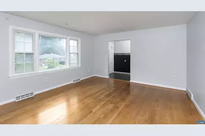 814 N Coalter St, Staunton, VA 24401 - Photo 4