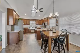 124 Pelham Woods Cir, Waynesboro, VA 22980 - Photo 10