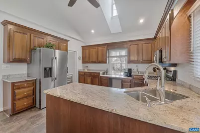 124 Pelham Woods Cir, Waynesboro, VA 22980 - Photo 14