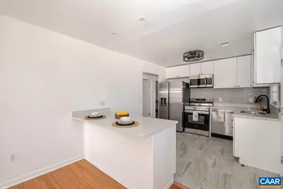 1408 N Coalter St, Staunton, VA 24401 - Photo 12