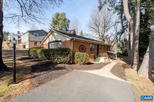 1408 N Coalter St, Staunton, VA 24401 - Photo 2