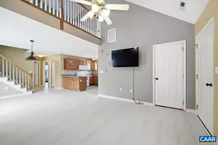 212 Inglecress Rd, Waynesboro, VA 22980 - Photo 8