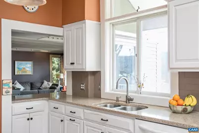 428 Maple Ave, Waynesboro, VA 22980 - Photo 14