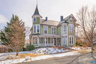 428 Maple Ave, Waynesboro, VA 22980 - Photo 2