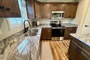 200 Robinhood Rd, Staunton, VA 24401 - Photo 12