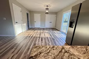 200 Robinhood Rd, Staunton, VA 24401 - Photo 14