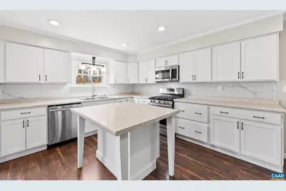 112 Lee St, Staunton, VA 24401 - Photo 10