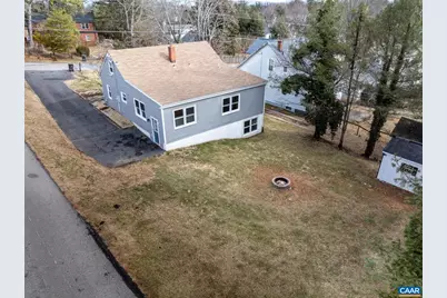 112 Lee St, Staunton, VA 24401 - Photo 2