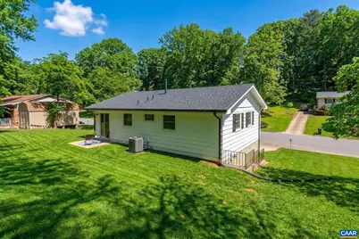 94 Audubon St, Staunton, VA 24401 - Photo 6