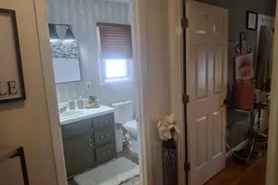 642 N Delphine Ave, Waynesboro, VA 22980 - Photo 12