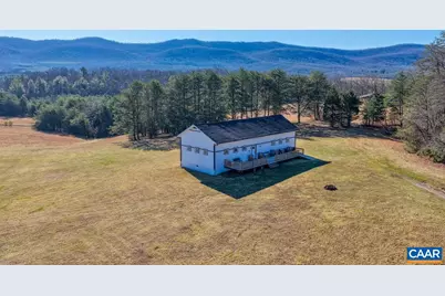 443 Meadow View Ln, Fort Valley, VA 22652 - Photo 18