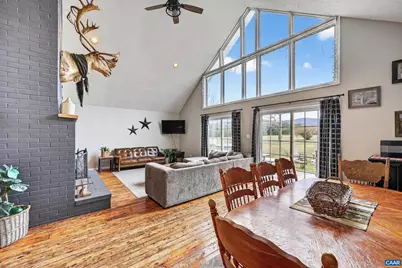 443 Meadow View Ln, Fort Valley, VA 22652 - Photo 10