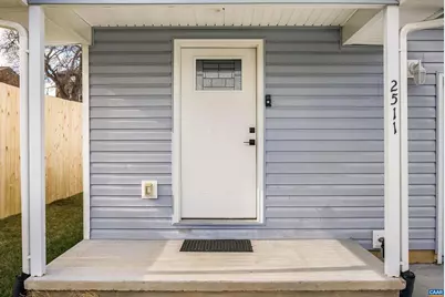 2511 Chesapeake St, Staunton, VA 24401 - Photo 2
