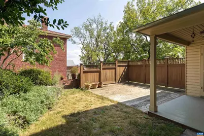 17 N Washington St, Staunton, VA 24401 - Photo 30