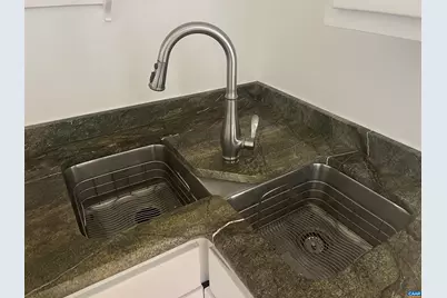 17 N Washington St, Staunton, VA 24401 - Photo 38