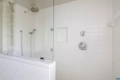 17 N Washington St, Staunton, VA 24401 - Photo 22