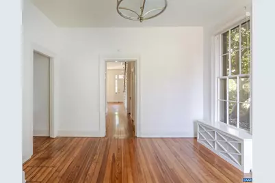 17 N Washington St, Staunton, VA 24401 - Photo 12