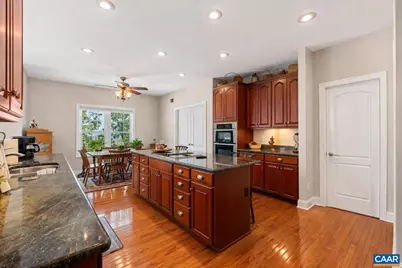 137 Diamond Ct, Harrisonburg, VA 22801 - Photo 10