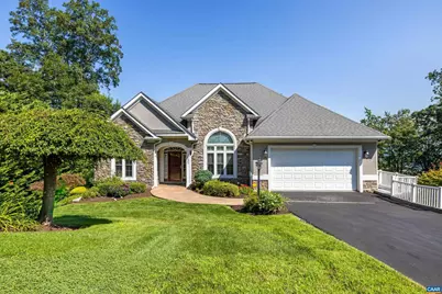 137 Diamond Ct, Harrisonburg, VA 22801 - Photo 2
