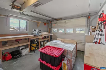 704 Carann St, Staunton, VA 24401 - Photo 34