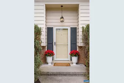 704 Carann St, Staunton, VA 24401 - Photo 6