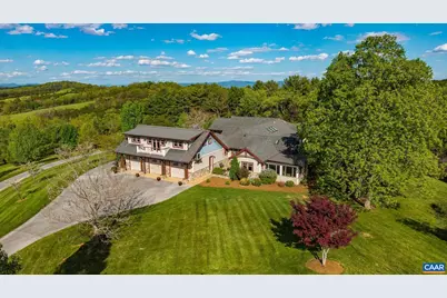 320 Carrsbrook Dr, Staunton, VA 24401 - Photo 8