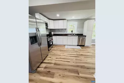 427 Montgomery Ave, Staunton, VA 24401 - Photo 12