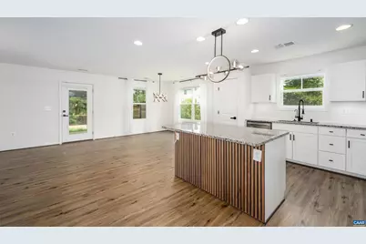 241 Vine St, Waynesboro, VA 22980 - Photo 10
