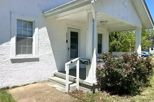 681 Sherwood Ave, Waynesboro, VA 22980 - Photo 2