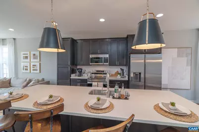 304 Cheshire Ln, Waynesboro, VA 22980 - Photo 4