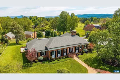 1080 Fairway Dr, Waynesboro, VA 22980 - Photo 2