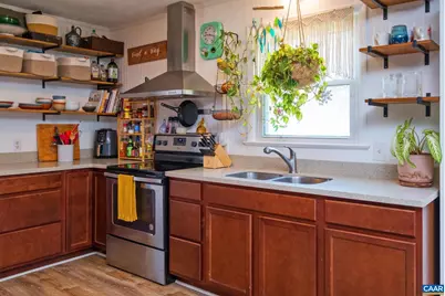 201 Park Blvd, Staunton, VA 24401 - Photo 4