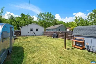 201 Park Blvd, Staunton, VA 24401 - Photo 14