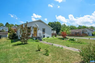 201 Park Blvd, Staunton, VA 24401 - Photo 2
