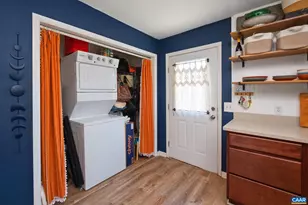 201 Park Blvd, Staunton, VA 24401 - Photo 6