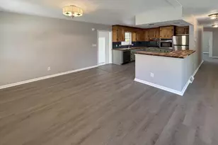 604 Market St, Waynesboro, VA 22980 - Photo 6
