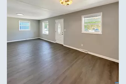 604 Market St, Waynesboro, VA 22980 - Photo 10