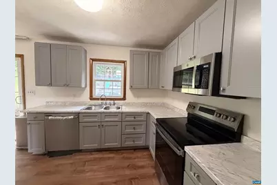 665 Gloria Pl, Staunton, VA 24401 - Photo 6